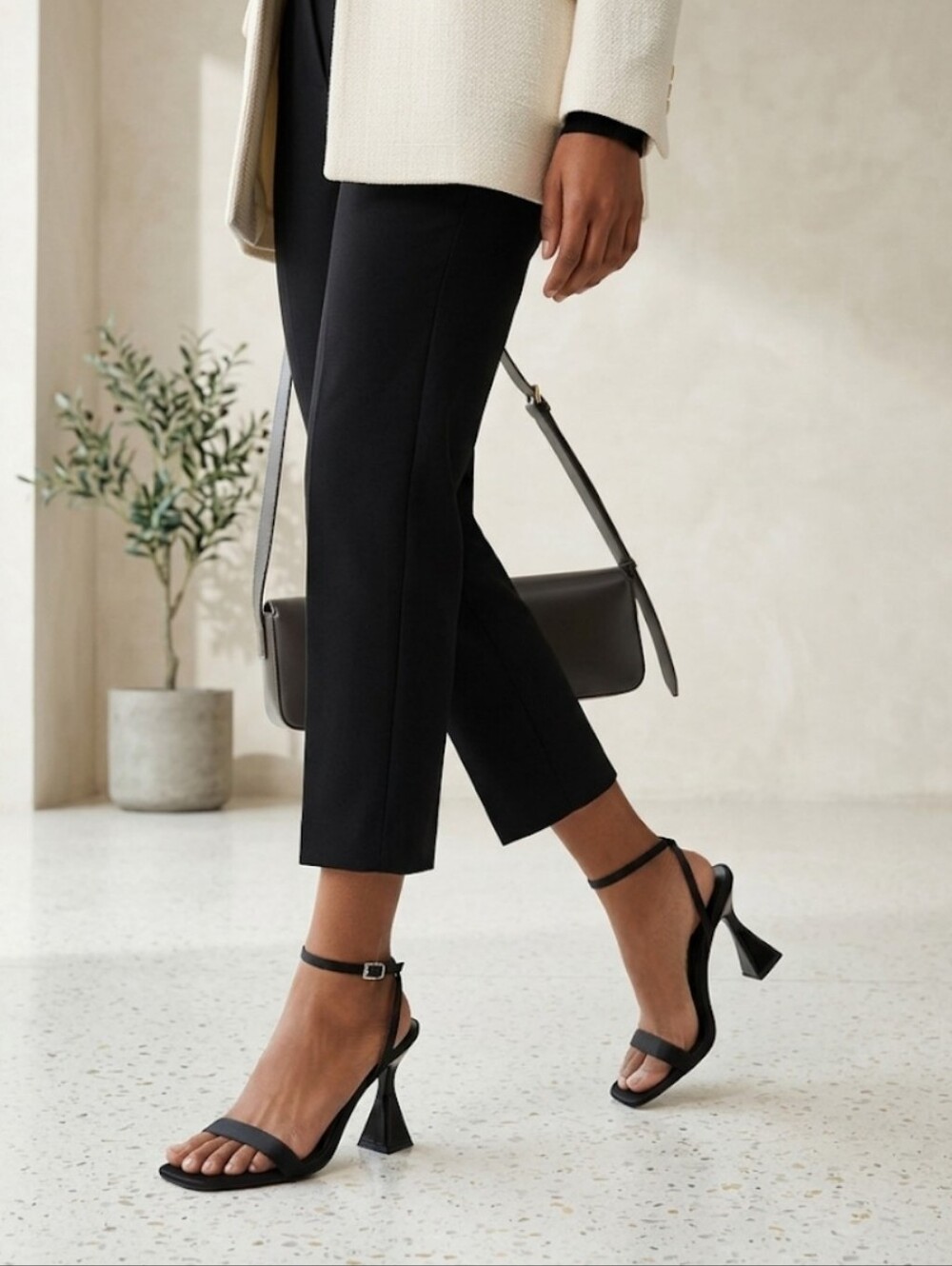 Charles & Keith square-toe ankle strap heeled sandals in black Satin Size 37 =7